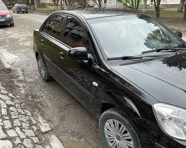 Киа Рио, объемом двигателя 1.4 л и пробегом 277 тыс. км за 4500 $, фото 3 на Automoto.ua