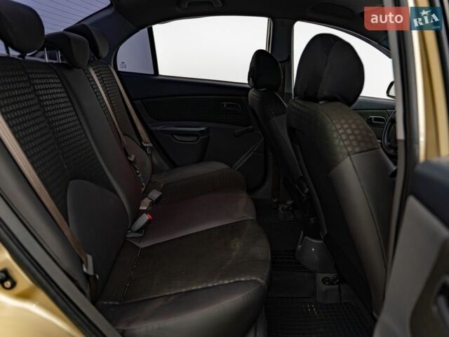 Кіа Ріо, об'ємом двигуна 1.4 л та пробігом 140 тис. км за 6378 $, фото 17 на Automoto.ua