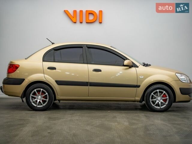Киа Рио, объемом двигателя 1.4 л и пробегом 140 тыс. км за 5934 $, фото 3 на Automoto.ua