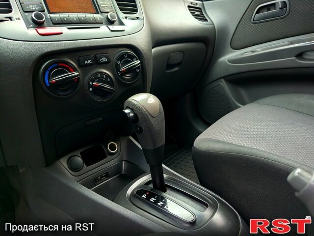 Киа Рио, объемом двигателя 1.4 л и пробегом 149 тыс. км за 5800 $, фото 4 на Automoto.ua