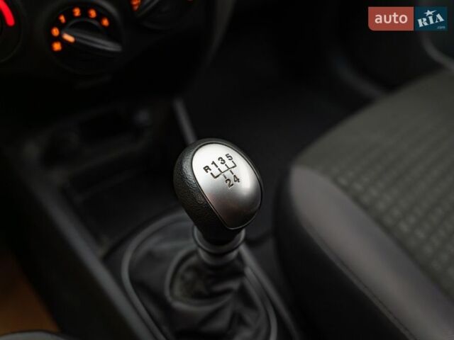 Кіа Ріо, об'ємом двигуна 1.4 л та пробігом 140 тис. км за 6378 $, фото 15 на Automoto.ua