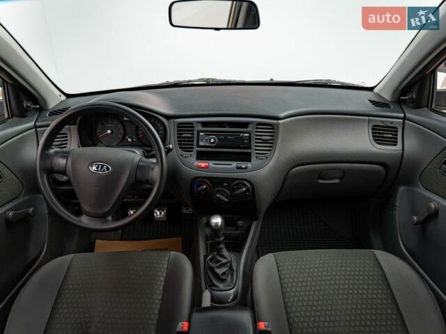Киа Рио, объемом двигателя 1.4 л и пробегом 140 тыс. км за 5934 $, фото 9 на Automoto.ua