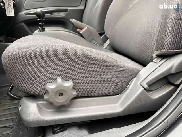 Киа Рио, объемом двигателя 0 л и пробегом 265 тыс. км за 4700 $, фото 12 на Automoto.ua