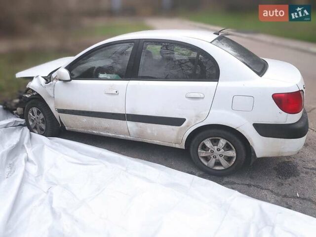 Кіа Ріо, об'ємом двигуна 1.4 л та пробігом 310 тис. км за 700 $, фото 2 на Automoto.ua