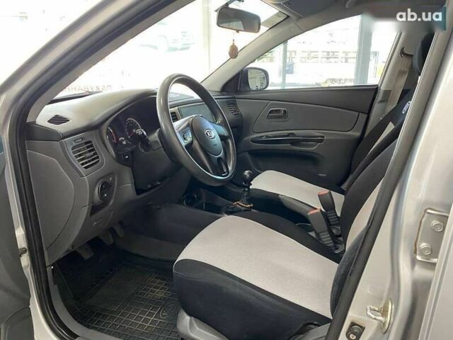 Киа Рио, объемом двигателя 1.4 л и пробегом 98 тыс. км за 5990 $, фото 16 на Automoto.ua