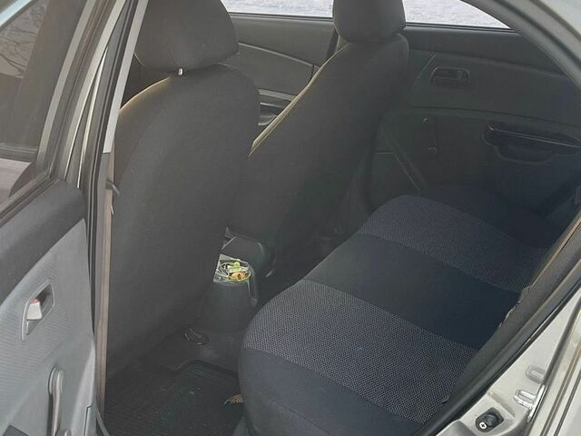 Киа Рио, объемом двигателя 1.4 л и пробегом 340 тыс. км за 3700 $, фото 13 на Automoto.ua