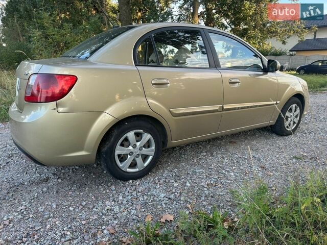 Кіа Ріо, об'ємом двигуна 1.6 л та пробігом 271 тис. км за 4000 $, фото 3 на Automoto.ua