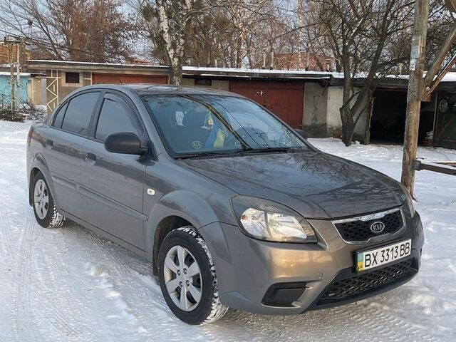 Киа Рио, объемом двигателя 1.4 л и пробегом 340 тыс. км за 3700 $, фото 1 на Automoto.ua