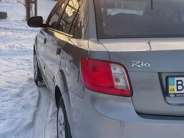 Киа Рио, объемом двигателя 1.4 л и пробегом 340 тыс. км за 3700 $, фото 4 на Automoto.ua