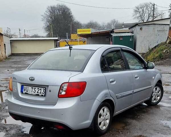 Киа Рио, объемом двигателя 1.4 л и пробегом 102 тыс. км за 1950 $, фото 5 на Automoto.ua