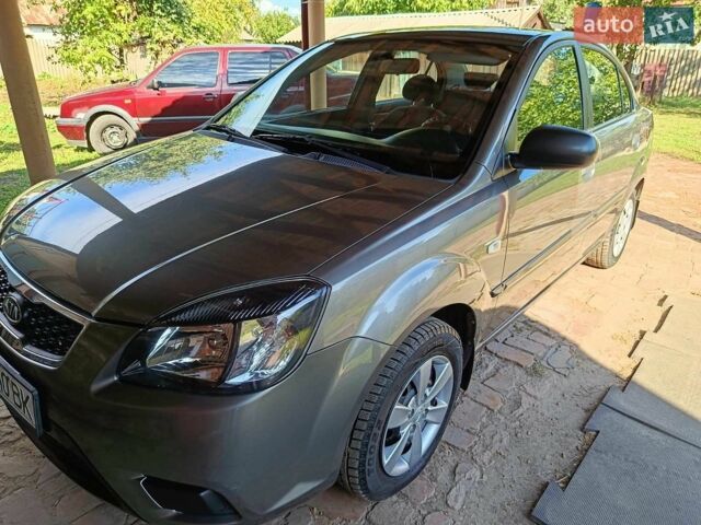 Киа Рио, объемом двигателя 1.4 л и пробегом 168 тыс. км за 5200 $, фото 1 на Automoto.ua