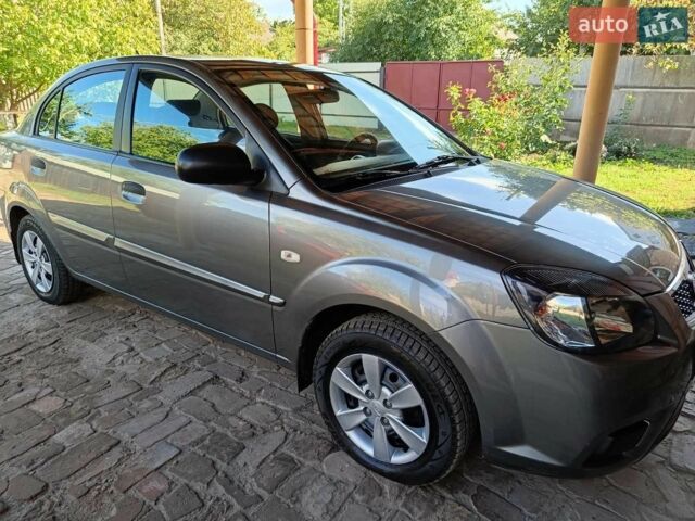 Киа Рио, объемом двигателя 1.4 л и пробегом 168 тыс. км за 5200 $, фото 2 на Automoto.ua