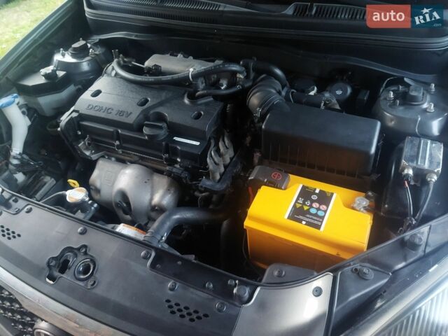 Киа Рио, объемом двигателя 1.4 л и пробегом 168 тыс. км за 5200 $, фото 13 на Automoto.ua