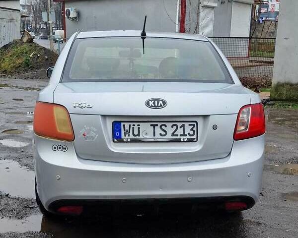 Киа Рио, объемом двигателя 1.4 л и пробегом 102 тыс. км за 1950 $, фото 6 на Automoto.ua