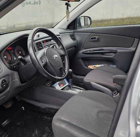 Киа Рио, объемом двигателя 1.4 л и пробегом 102 тыс. км за 1950 $, фото 7 на Automoto.ua
