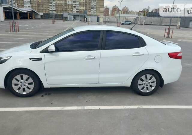 Киа Рио, объемом двигателя 1.6 л и пробегом 145 тыс. км за 8500 $, фото 2 на Automoto.ua