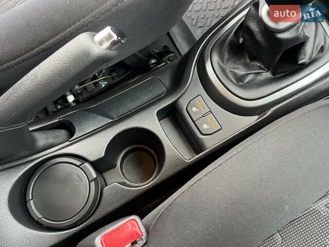 Кіа Ріо, об'ємом двигуна 1.59 л та пробігом 42 тис. км за 9600 $, фото 49 на Automoto.ua