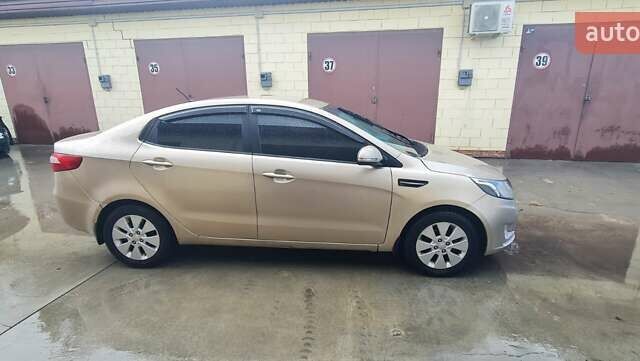 Киа Рио, объемом двигателя 1.6 л и пробегом 187 тыс. км за 5900 $, фото 3 на Automoto.ua