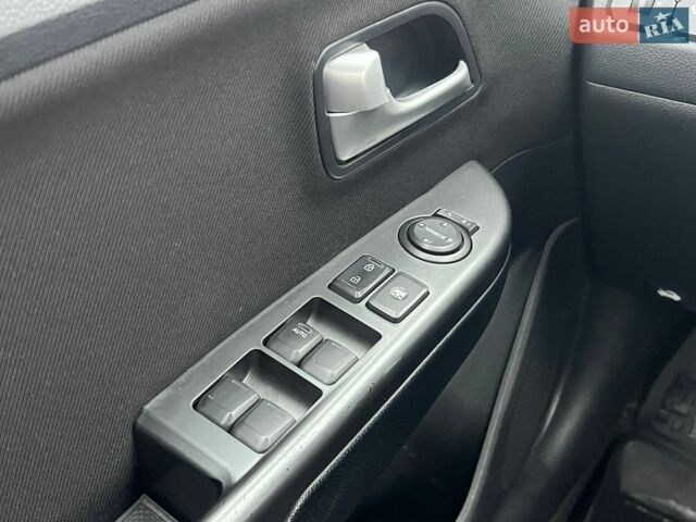 Кіа Ріо, об'ємом двигуна 1.6 л та пробігом 123 тис. км за 8500 $, фото 19 на Automoto.ua