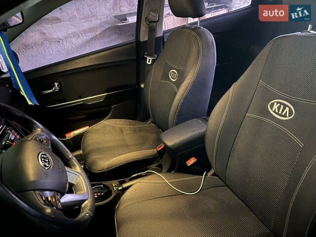 Киа Рио, объемом двигателя 1.6 л и пробегом 119 тыс. км за 7000 $, фото 5 на Automoto.ua