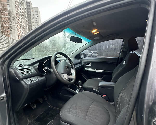Киа Рио, объемом двигателя 1.4 л и пробегом 100 тыс. км за 8200 $, фото 10 на Automoto.ua