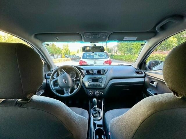 Кіа Ріо, об'ємом двигуна 1.4 л та пробігом 119 тис. км за 6899 $, фото 7 на Automoto.ua