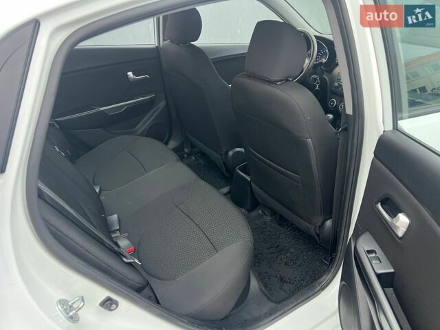 Кіа Ріо, об'ємом двигуна 1.6 л та пробігом 123 тис. км за 8500 $, фото 13 на Automoto.ua