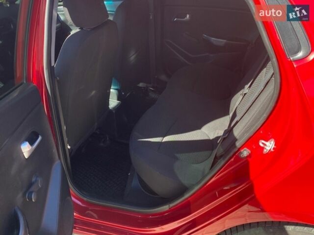 Киа Рио, объемом двигателя 1.4 л и пробегом 180 тыс. км за 7200 $, фото 5 на Automoto.ua