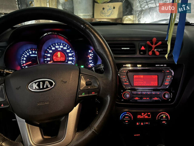 Киа Рио, объемом двигателя 1.6 л и пробегом 119 тыс. км за 7000 $, фото 4 на Automoto.ua