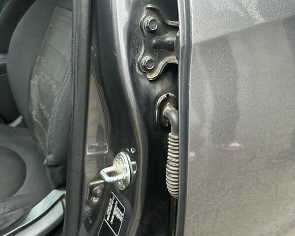 Киа Рио, объемом двигателя 1.4 л и пробегом 100 тыс. км за 8200 $, фото 24 на Automoto.ua