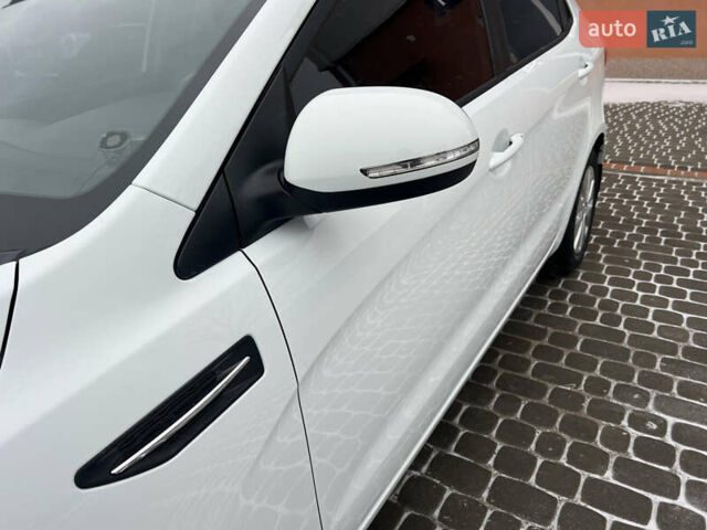Кіа Ріо, об'ємом двигуна 1.59 л та пробігом 42 тис. км за 9600 $, фото 29 на Automoto.ua