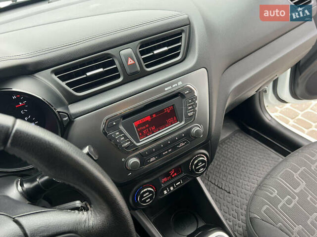 Кіа Ріо, об'ємом двигуна 1.59 л та пробігом 42 тис. км за 9600 $, фото 40 на Automoto.ua