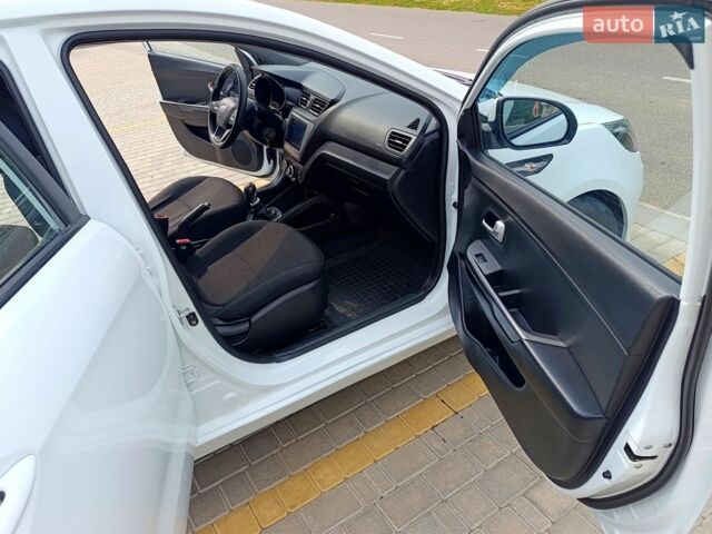 Кіа Ріо, об'ємом двигуна 1.4 л та пробігом 99 тис. км за 6500 $, фото 12 на Automoto.ua