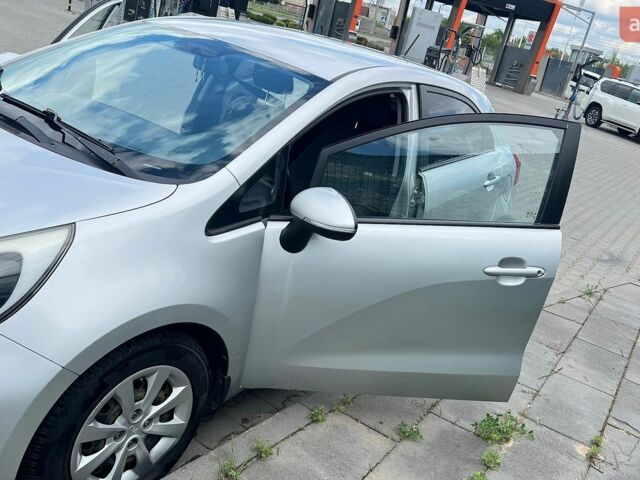 Киа Рио, объемом двигателя 1.2 л и пробегом 123 тыс. км за 6500 $, фото 2 на Automoto.ua