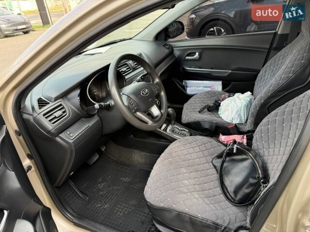 Кіа Ріо, об'ємом двигуна 1.4 л та пробігом 88 тис. км за 9500 $, фото 4 на Automoto.ua