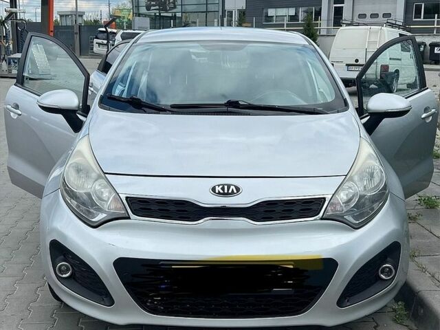 Киа Рио, объемом двигателя 1.2 л и пробегом 123 тыс. км за 6500 $, фото 5 на Automoto.ua