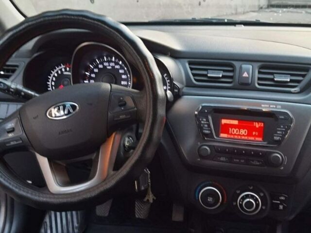 Киа Рио, объемом двигателя 1.4 л и пробегом 68 тыс. км за 9000 $, фото 3 на Automoto.ua