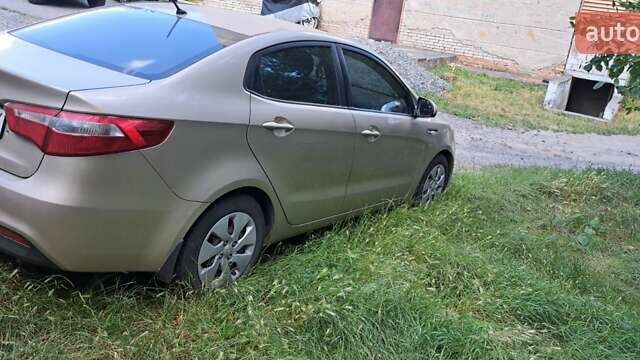 Киа Рио, объемом двигателя 1.4 л и пробегом 168 тыс. км за 7600 $, фото 2 на Automoto.ua