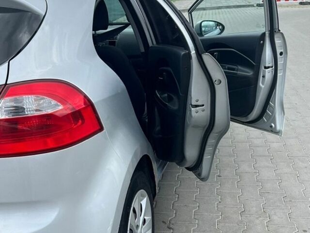 Киа Рио, объемом двигателя 1.2 л и пробегом 123 тыс. км за 6500 $, фото 3 на Automoto.ua