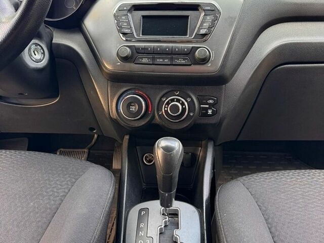 Киа Рио, объемом двигателя 1.59 л и пробегом 263 тыс. км за 6700 $, фото 12 на Automoto.ua