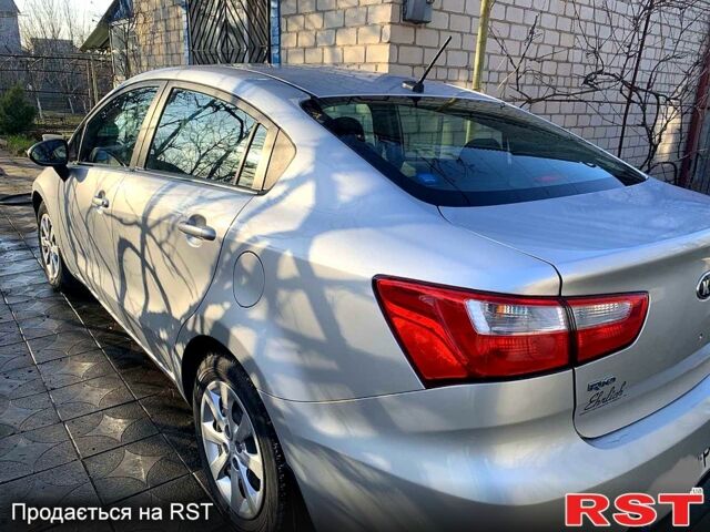 Киа Рио, объемом двигателя 1.6 л и пробегом 107 тыс. км за 7200 $, фото 5 на Automoto.ua