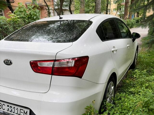 Киа Рио, объемом двигателя 1.4 л и пробегом 201 тыс. км за 10500 $, фото 5 на Automoto.ua
