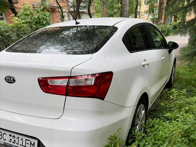 Киа Рио, объемом двигателя 1.4 л и пробегом 201 тыс. км за 10500 $, фото 5 на Automoto.ua