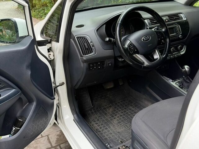Киа Рио, объемом двигателя 1.4 л и пробегом 201 тыс. км за 10500 $, фото 7 на Automoto.ua
