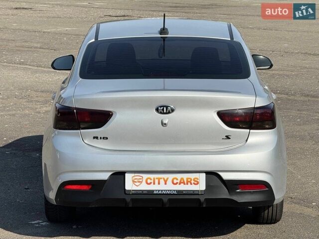 Киа Рио, объемом двигателя 1.6 л и пробегом 180 тыс. км за 10500 $, фото 12 на Automoto.ua
