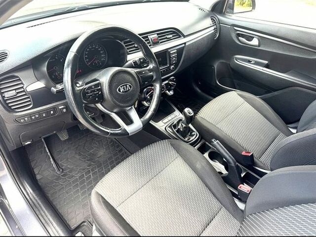 Киа Рио, объемом двигателя 1.4 л и пробегом 125 тыс. км за 9200 $, фото 8 на Automoto.ua