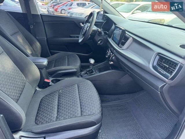 Киа Рио, объемом двигателя 1.6 л и пробегом 180 тыс. км за 10500 $, фото 24 на Automoto.ua