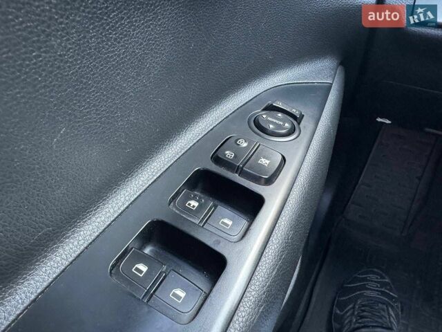 Киа Рио, объемом двигателя 1.6 л и пробегом 180 тыс. км за 10500 $, фото 34 на Automoto.ua