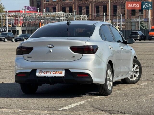 Киа Рио, объемом двигателя 1.6 л и пробегом 180 тыс. км за 10500 $, фото 16 на Automoto.ua