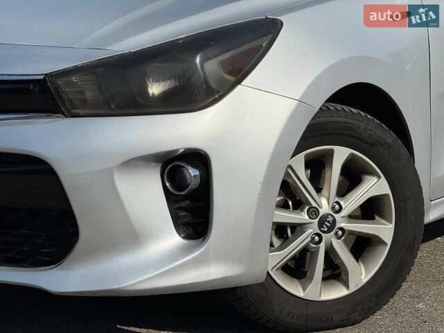 Киа Рио, объемом двигателя 1.6 л и пробегом 180 тыс. км за 10500 $, фото 8 на Automoto.ua